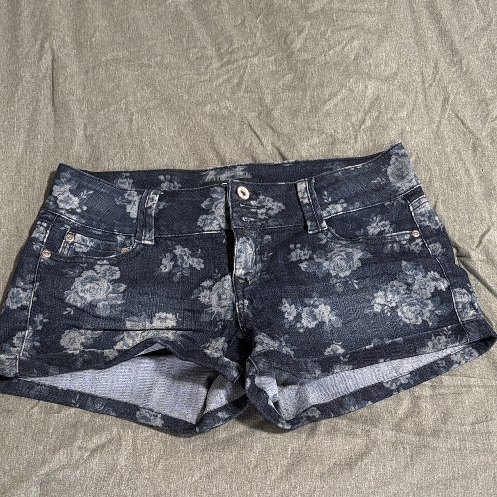 Rewash Dark Floral Jean Shorts
